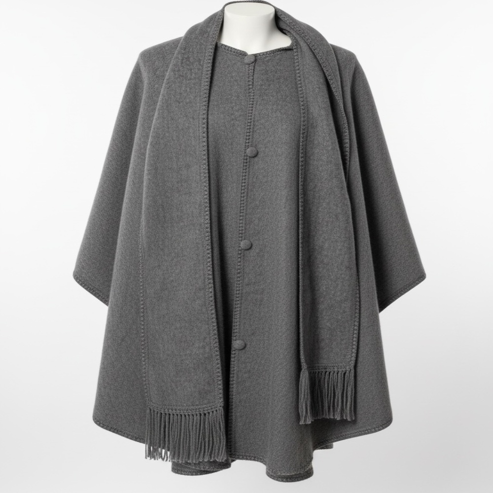 Capchatex Alpaca Poncho Womens One Size Wrap Grey Button Front Scarf